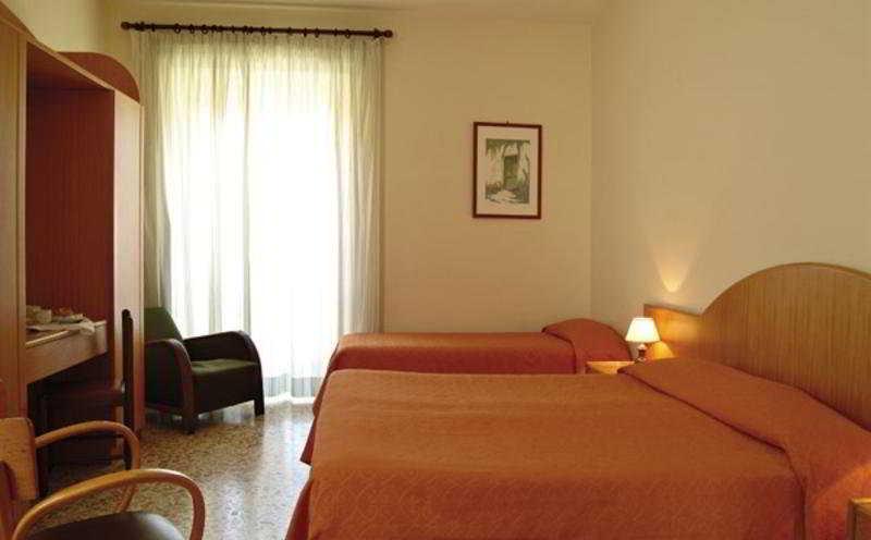 Hotel Del Corso سورينتو المظهر الخارجي الصورة